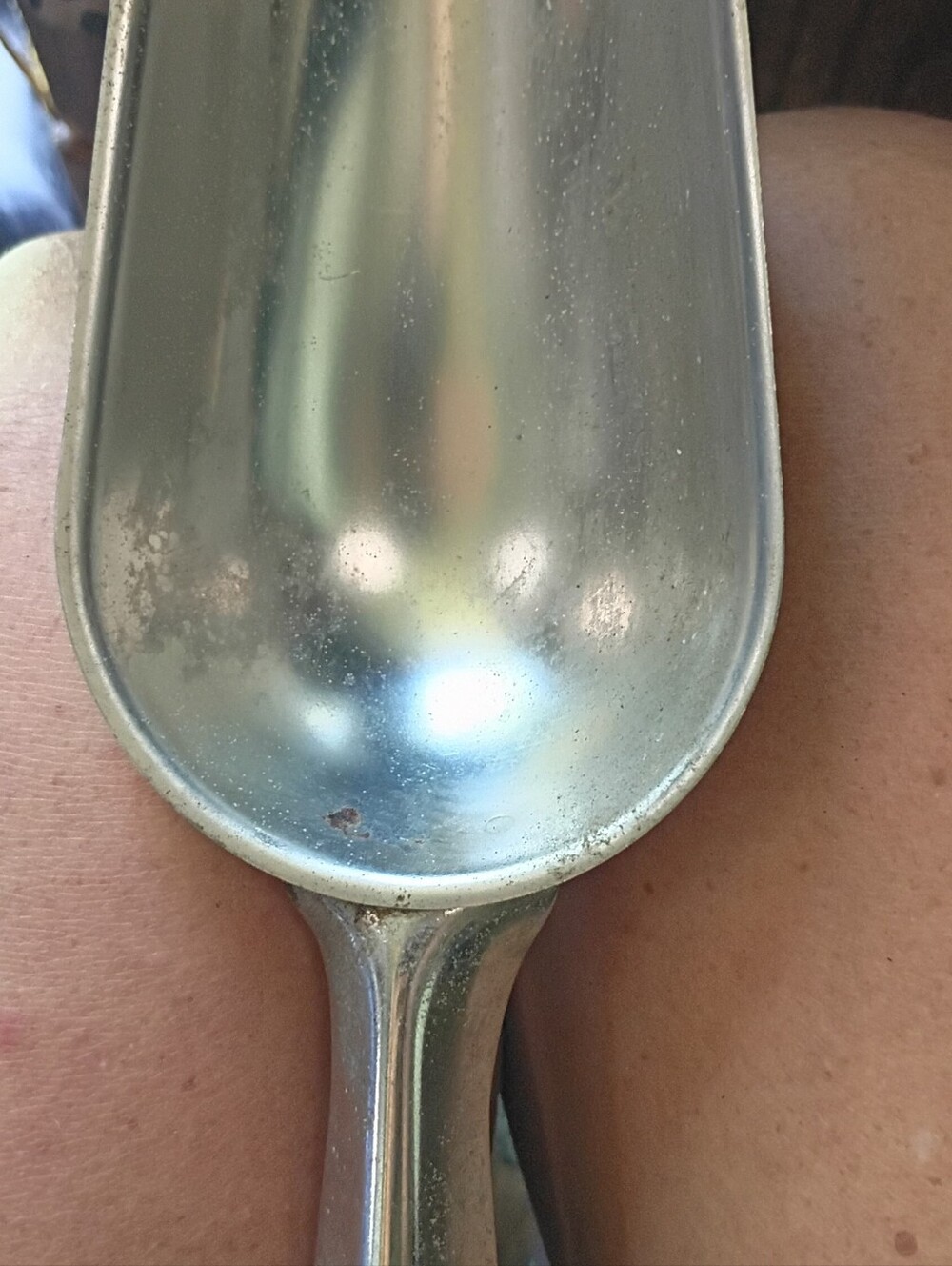 Heavy-Duty Metal  Smaller Ice Scoop in Silver - Unbranded